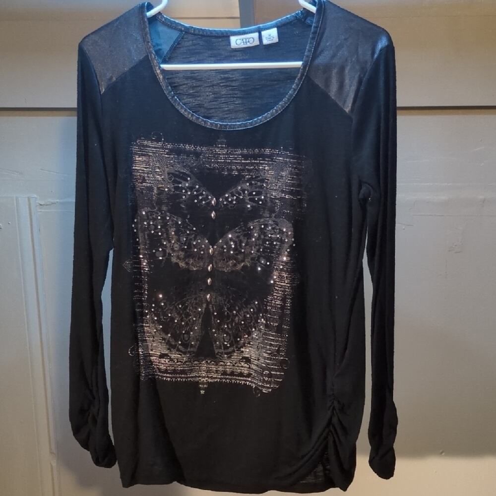 Cato Black and Gold Graphic Embellished Long Sleeve Blouse